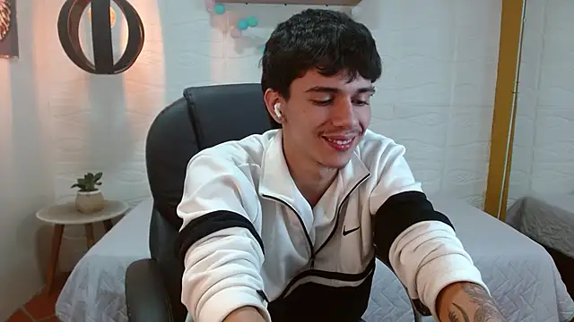 AmethystShadow17 webcam