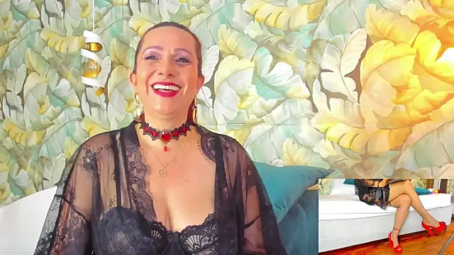 Madame_Angelic_1 webcam