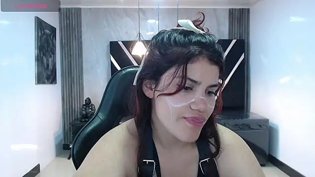 scarlett_jhonson_ch - Scarlett_jhonson_ch's free webcam - UK Sex Cams