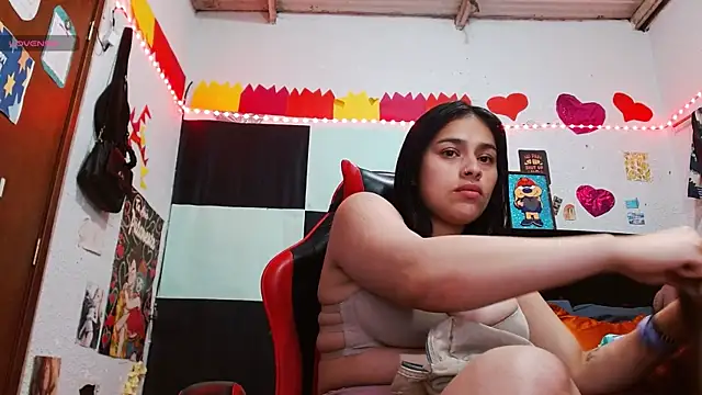 Saray_extrovert_ webcam