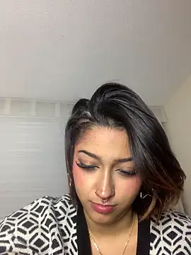 LilithMonette webcam