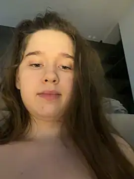 HornyGirlH live sex cam