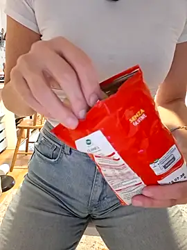 Dayana2022 live sex cam