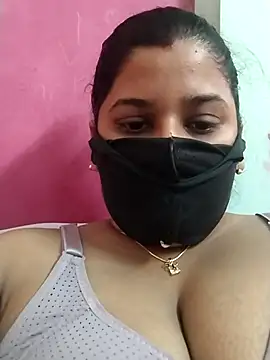 pinkisaha75 Live Webcam on Stripchat