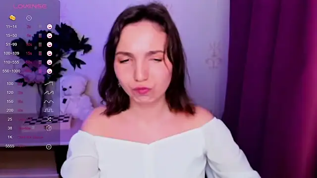 KindHazelHere_ webcam