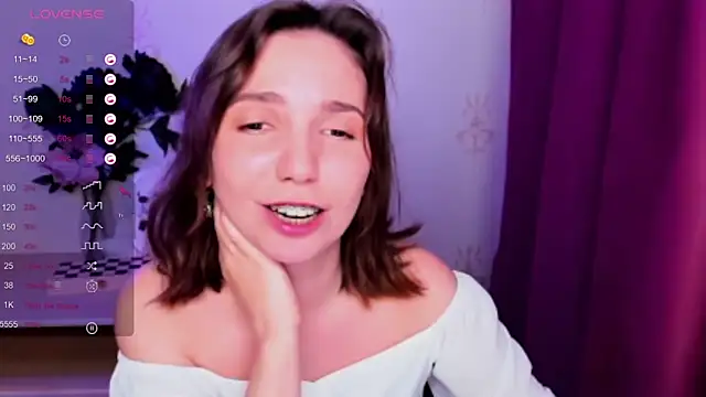 KindHazelHere_ webcam