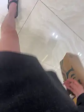 yimisun01 - Live Cam