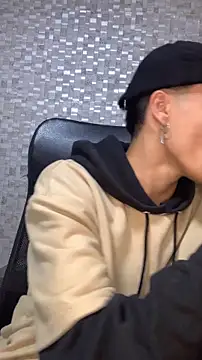 milan_bach - Milan_Bach's free webcam - UK Sex Cams