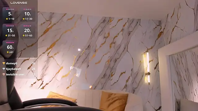 bellathompsonx - BellaThompsonX's free webcam - UK Sex Cams