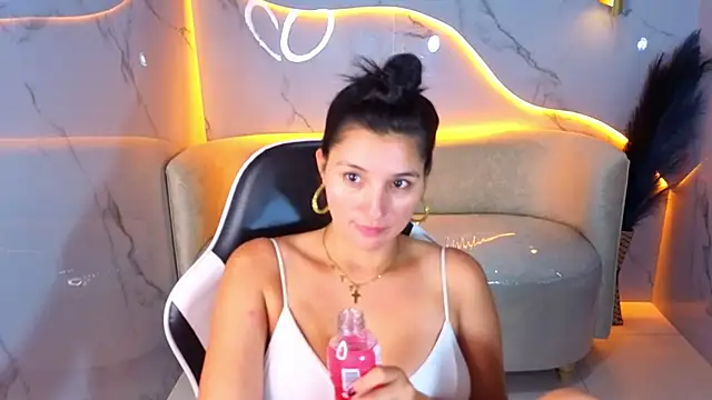 alisson_tx_ - Alisson_tx_'s free webcam - UK Sex Cams