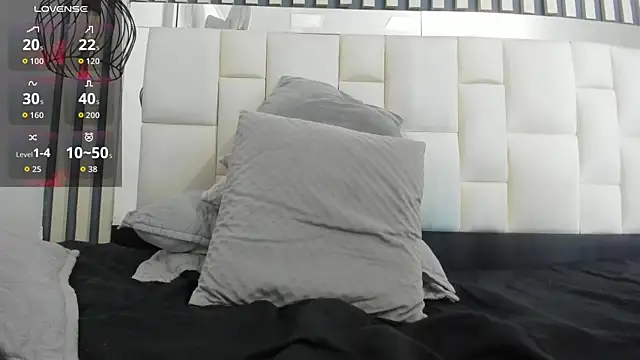 camila__herrera webcam