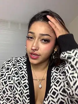 LilithMonette webcam