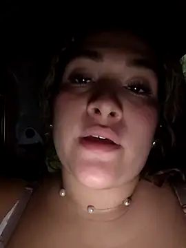 Sara_smiiith211 live sex cam