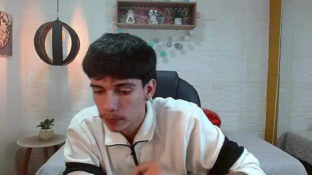 AmethystShadow17 webcam