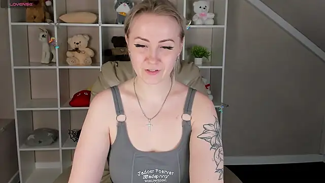 Jooyce_Howward webcam