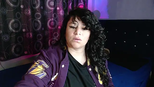 ANGELIQUE_KLANE webcam