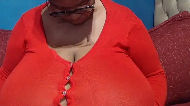 CUTEFIRMMELONSS webcam