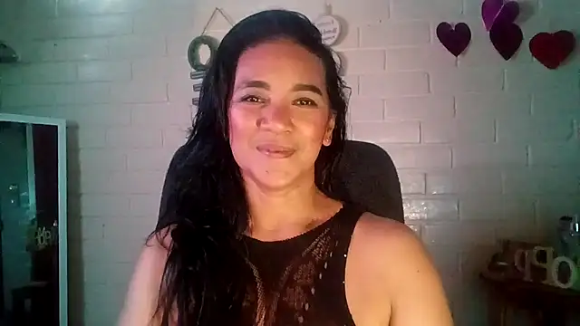 MiiaVelasquez webcam