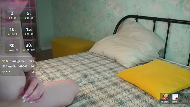 HollieCollelo webcam