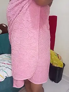 Sweet_canelaa73 webcam