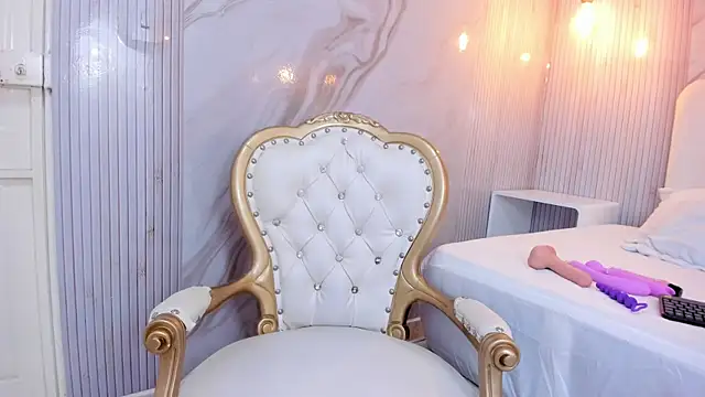 ariana_pocahontas webcam