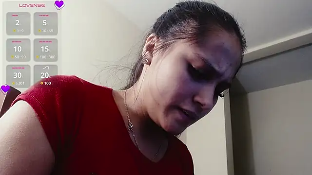 Agatha_Dubois4_ webcam