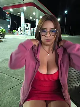 maleja_smmith (F young) - I'm going to show my pussy to the guy wh