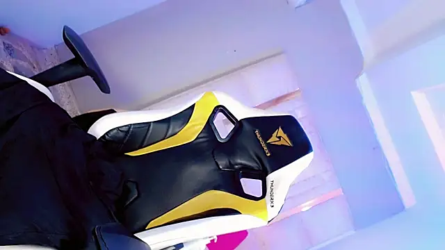 Sophiaa_doll_ webcam