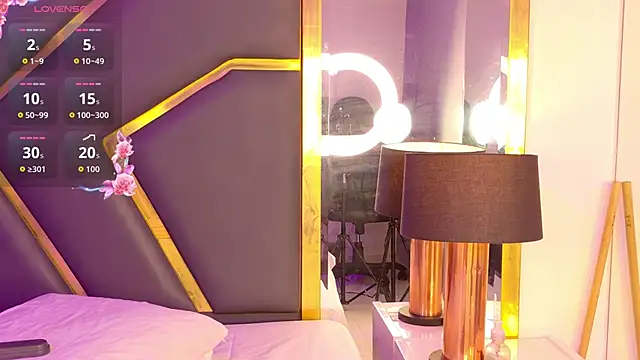 samanthapierce (F teen) - 🍑 On all fours, fuck me