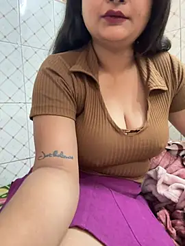 Curvy_Anaya live sex cam