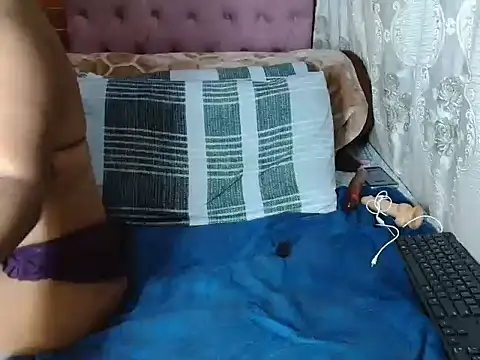 Bootyclit87xx webcam