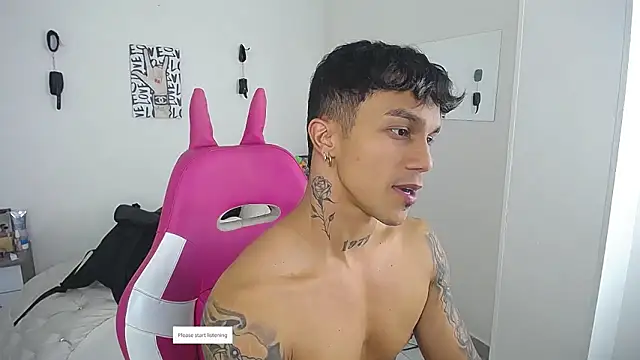 Leonard_Price webcam