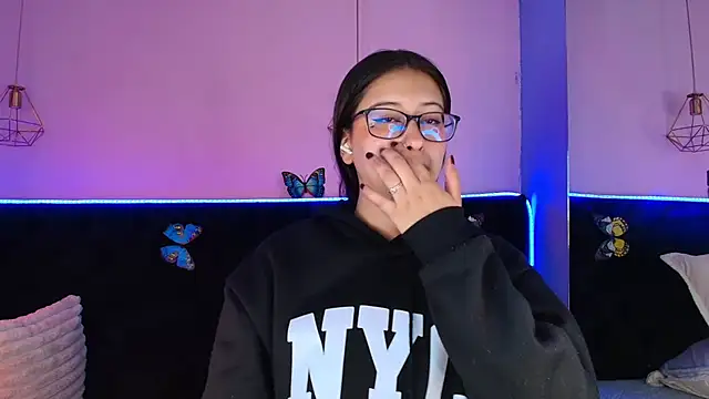 Anastasia_Whitee webcam