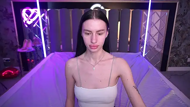 snow_whiteeex - Snow_WhiteeeX's free webcam - UK Sex Cams