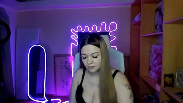 AmeliePeach webcam