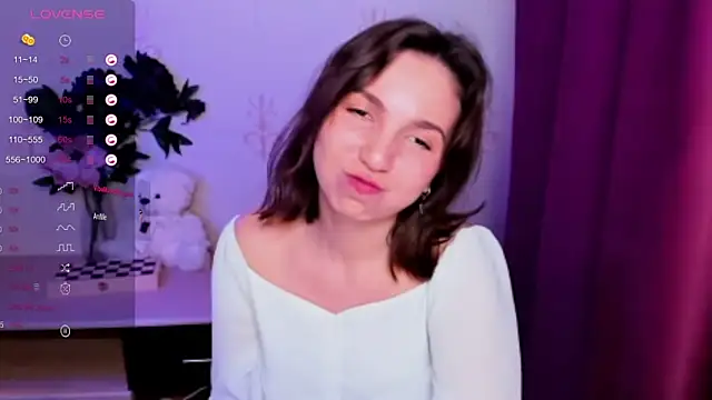 KindHazelHere_ webcam