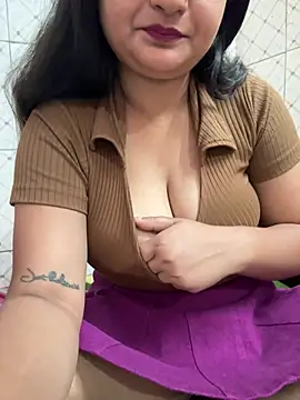 Curvy_Anaya webcam