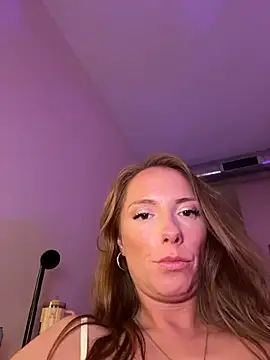 prettyprofessorpeach webcam