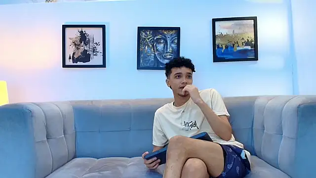 YOUNG_BOYS_HELL webcam