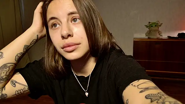 MadeInParadise - Live Cam