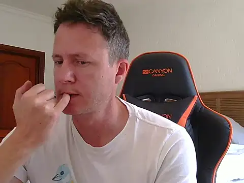 TroyDieselXXX webcam