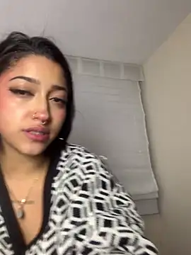 LilithMonette webcam