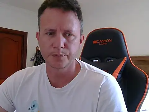 TroyDieselXXX webcam