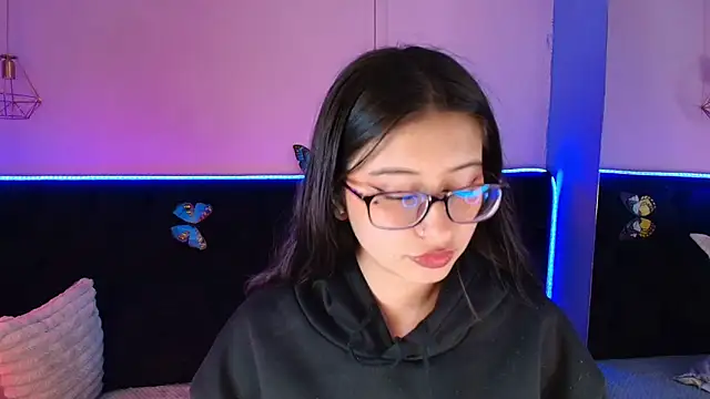 Anastasia_Whitee webcam