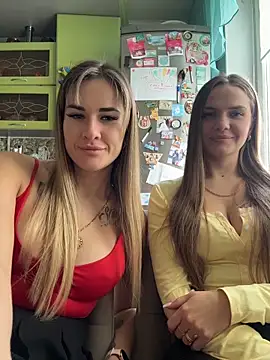 hotty_girls_here webcam