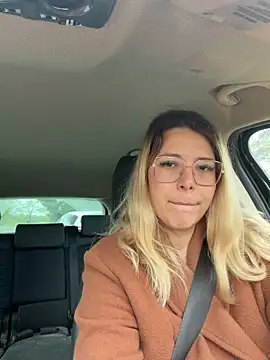 emylana - EmyLana's free webcam - UK Sex Cams