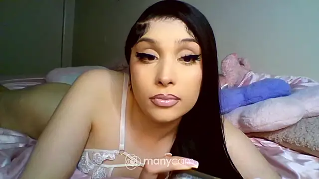 bambibarbi - Bambibarbi's free webcam - UK Sex Cams