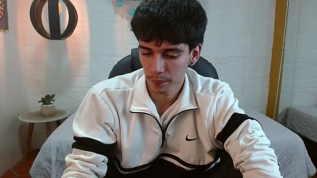 AmethystShadow17 webcam