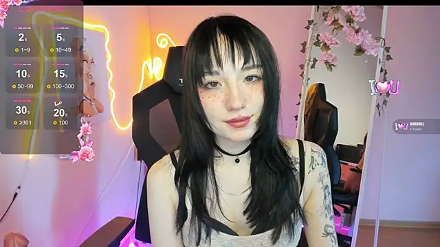 AliceeinWonderlanddd webcam