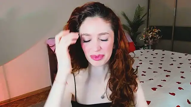 ChristinaConteeree webcam